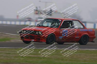 media/Jan-18-2026-CalClub SCCA (Sun) [[8bc6468723]]/Group 3 Race/Turn 1/